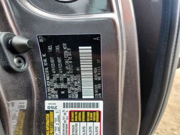 2021 TOYOTA SIENNA XLE — VINS