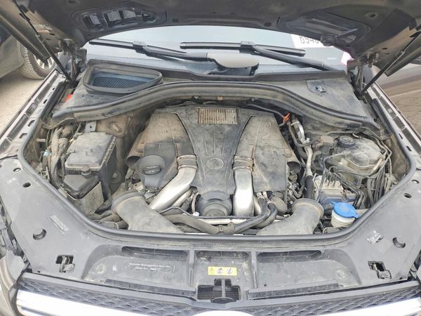 2017 MERCEDES-BENZ GLS GLS550-4M — Engine bay