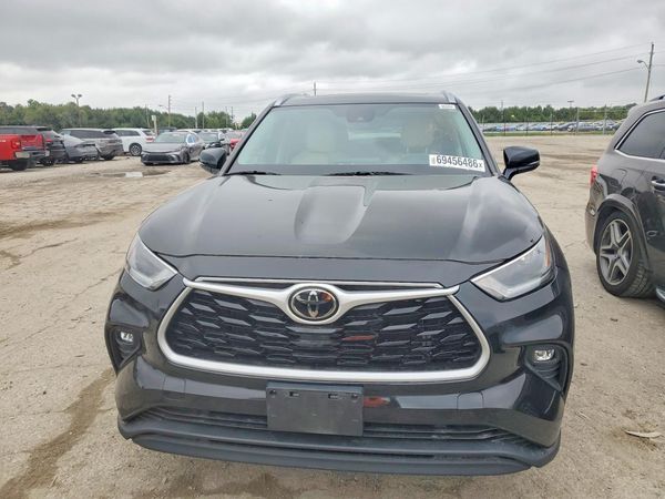 2021 TOYOTA HIGHLANDER XLE — DIRF