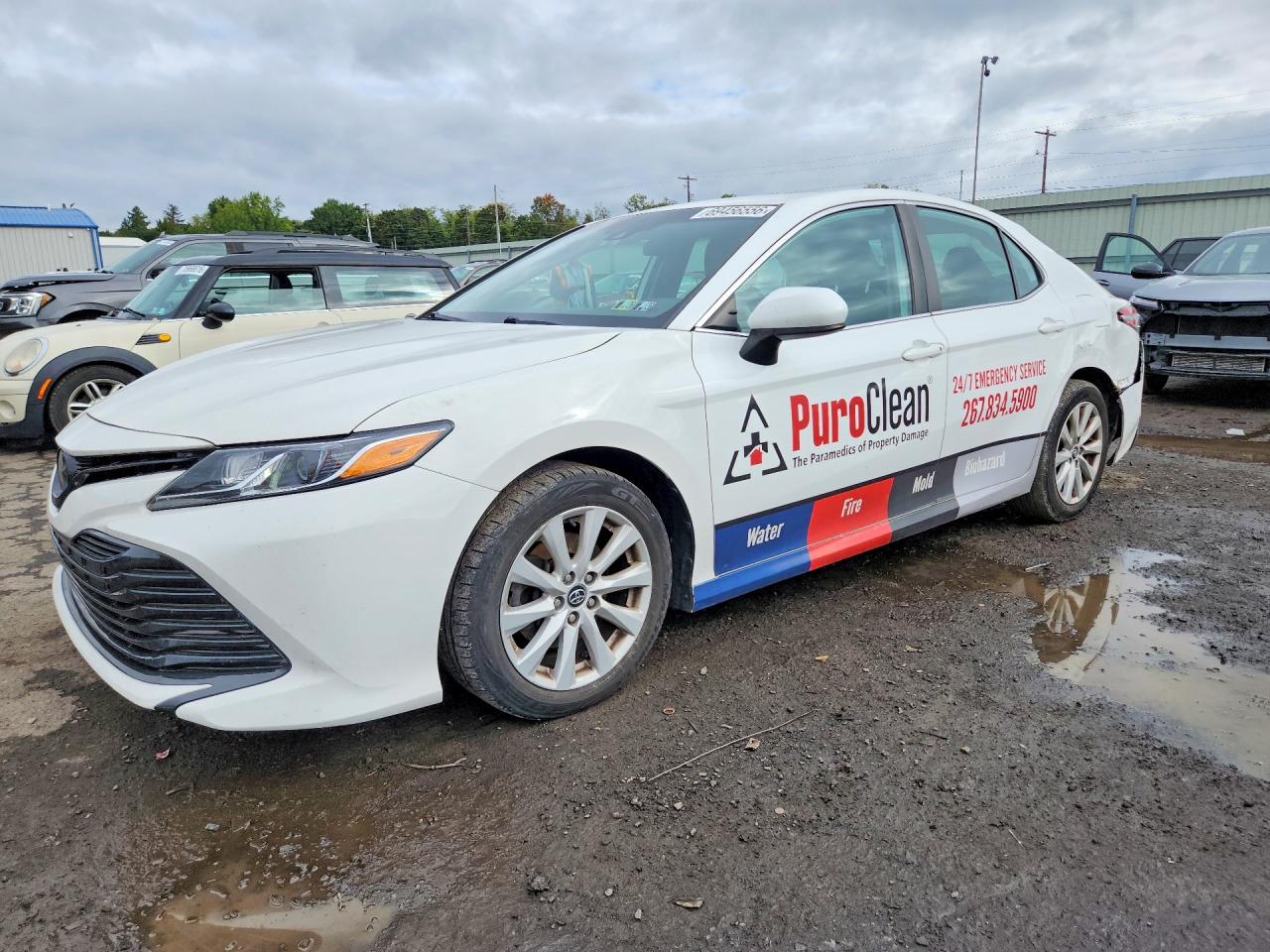 2020 TOYOTA CAMRY LE — Front 3/4