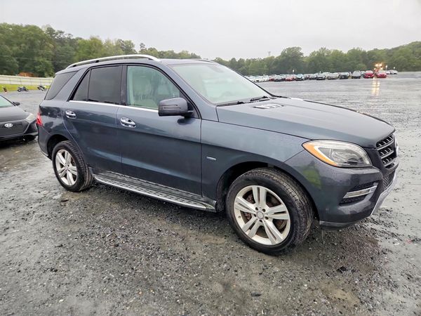 2012 MERCEDES-BENZ ML ML350 4-MATIC — Passenger 3/4