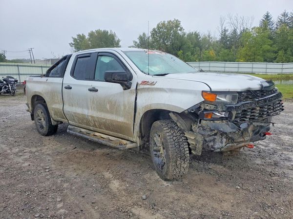 2019 CHEVROLET SILVERADO Trail Boss Custom — Passenger 3/4