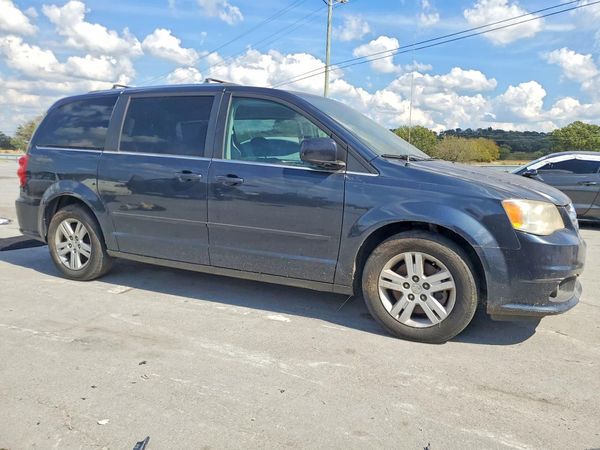 2013 DODGE CARAVAN Crew — Passenger 3/4