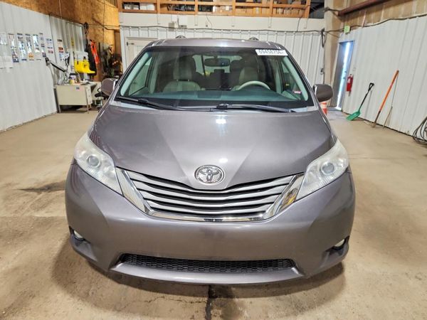 2014 TOYOTA SIENNA — DIRF