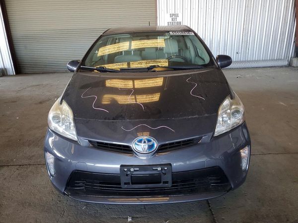 2015 TOYOTA PRIUS — DIRF