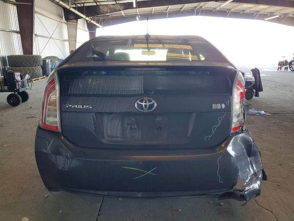 2015 TOYOTA PRIUS — DIRR