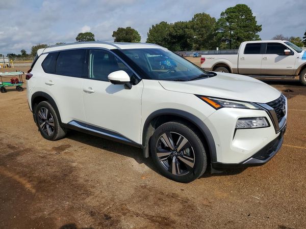 2023 NISSAN ROGUE SL — Passenger 3/4