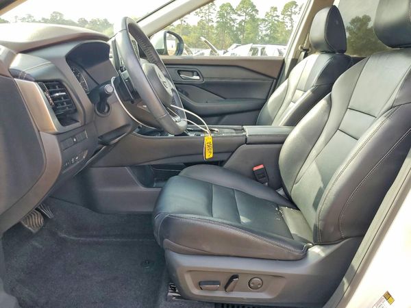 2023 NISSAN ROGUE SL — DENT