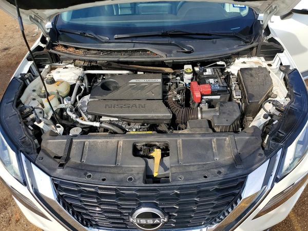 2023 NISSAN ROGUE SL — Engine bay