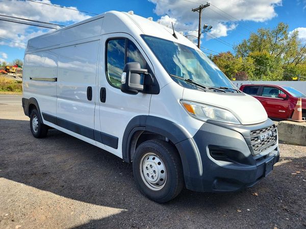 2023 RAM PROMASTER 2500 High Roof — Passenger 3/4