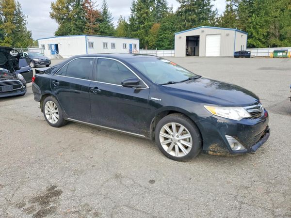 2014 TOYOTA CAMRY SOLA Hybrid — Passenger 3/4