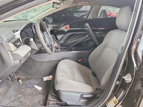 2025 TOYOTA CAMRY — DENT