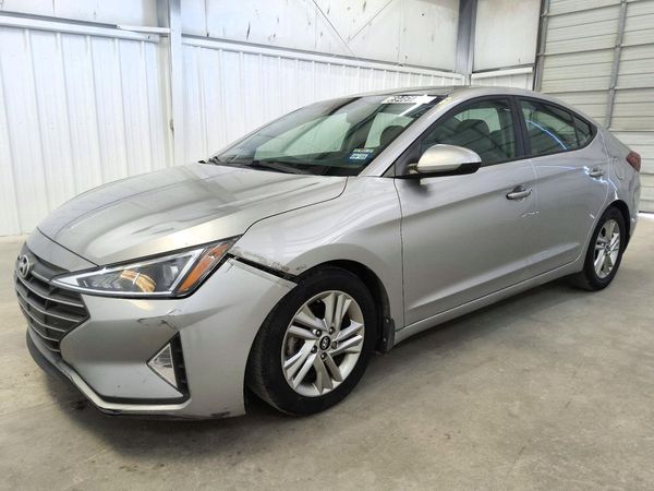 2020 HYUNDAI ELANTRA — Front 3/4