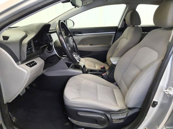 2020 HYUNDAI ELANTRA — DENT
