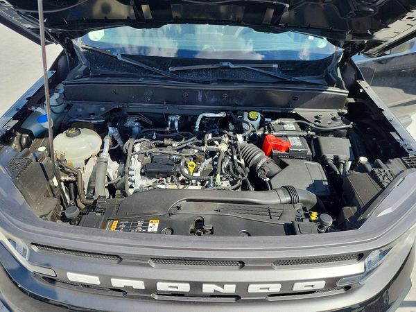 2023 FORD BRONCO SPORT Big Bend — Engine bay