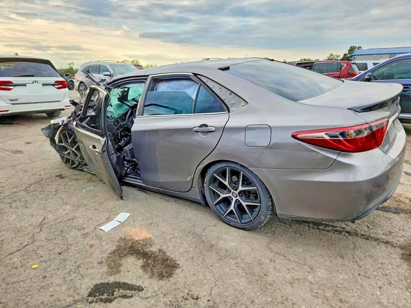 2015 TOYOTA CAMRY — DSRA