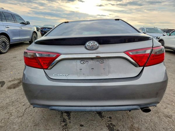2015 TOYOTA CAMRY — DIRR