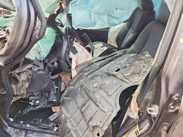 2015 TOYOTA CAMRY — DENT