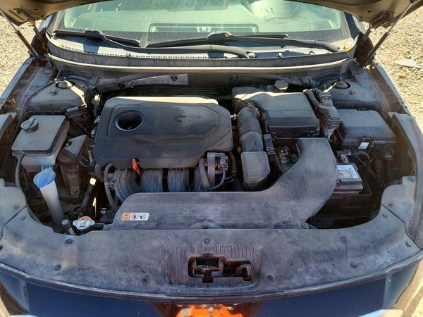 2016 HYUNDAI SONATA — Engine bay