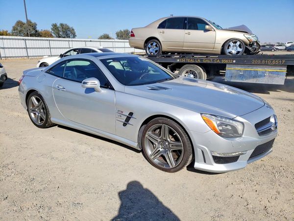2014 MERCEDES-BENZ SL SL63 AMG — Passenger 3/4