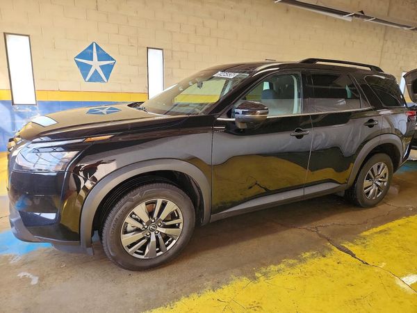 2025 NISSAN PATHFINDER SV — Front 3/4