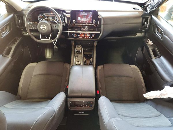 2025 NISSAN PATHFINDER SV — CKPT