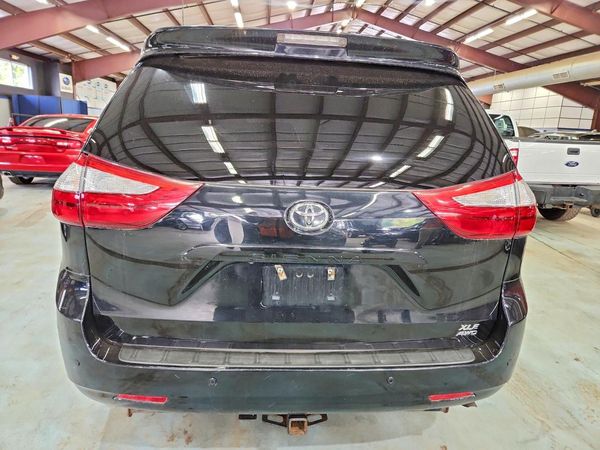 2015 TOYOTA SIENNA — DIRR