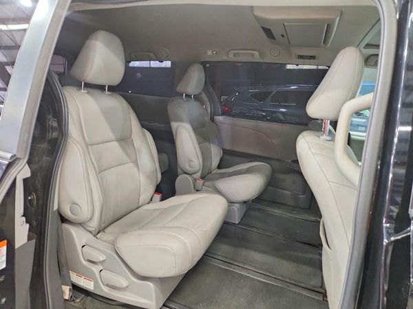 2015 TOYOTA SIENNA — PSRS