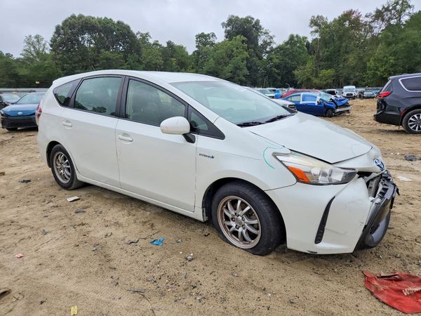 2016 TOYOTA PRIUS — Passenger 3/4