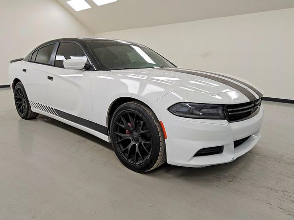 2015 DODGE CHARGER SE — Passenger 3/4