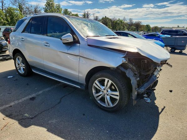 2015 MERCEDES-BENZ ML ML350 — Passenger 3/4