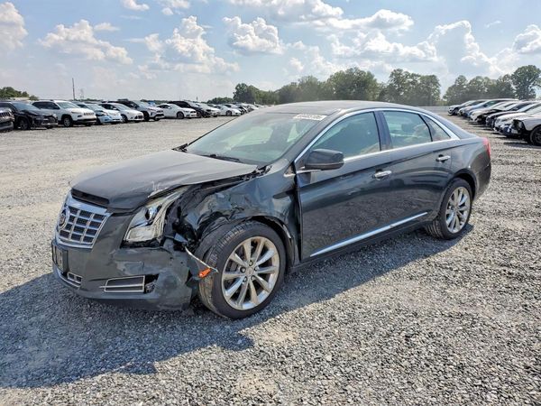 2014 CADILLAC XTS Luxury