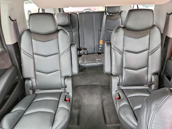2020 CADILLAC ESCALADE ESV Luxury — SUVN