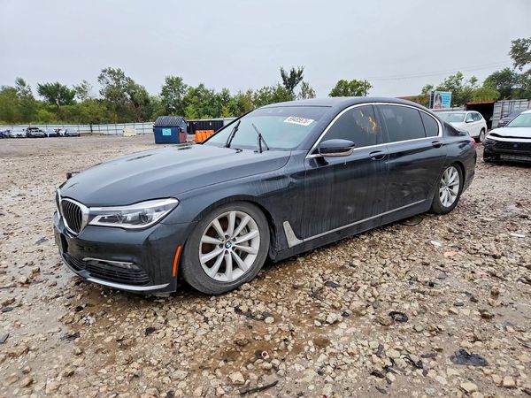2018 BMW 7 SERIES xDrive — Front 3/4