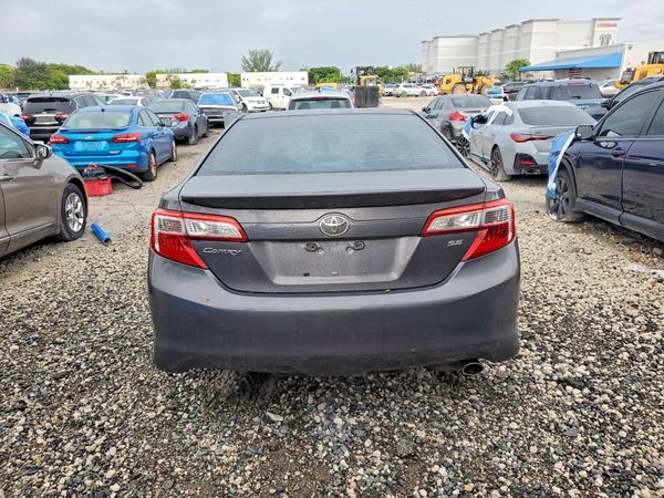 2014 TOYOTA CAMRY — DIRR