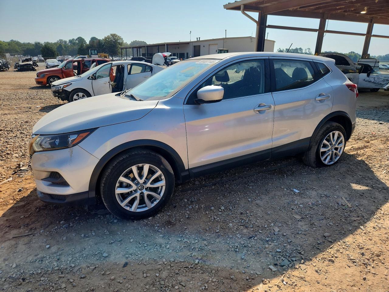 2021 NISSAN ROGUE SPORT — Front 3/4