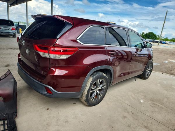 2018 TOYOTA HIGHLANDER LE — PSRA