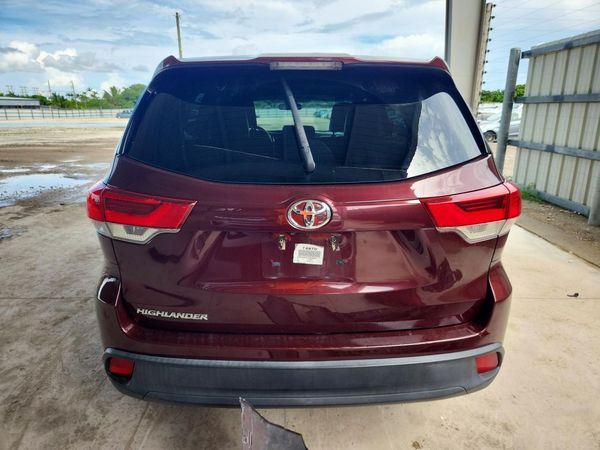 2018 TOYOTA HIGHLANDER LE — DIRR