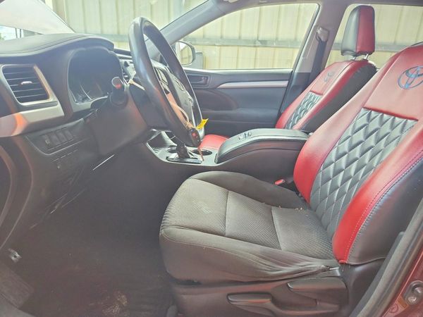 2018 TOYOTA HIGHLANDER LE — DENT
