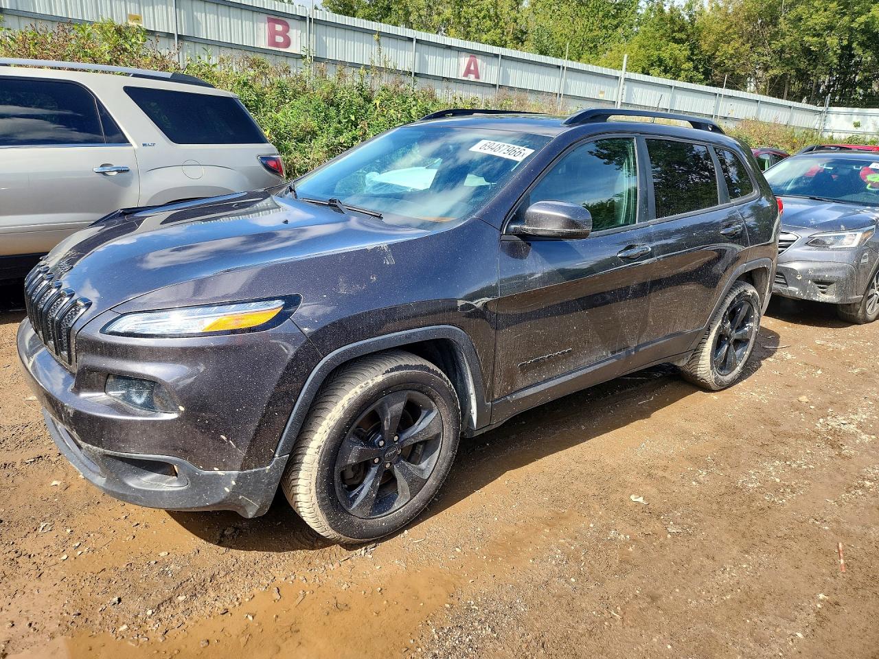 2017 JEEP CHEROKEE — Front 3/4