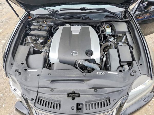 2015 LEXUS GS 350 — Engine bay