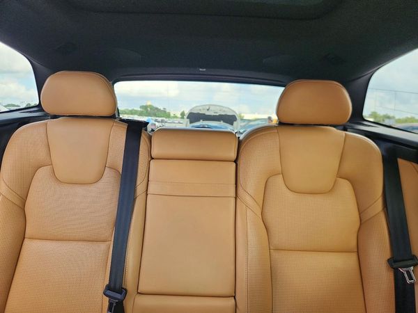 2019 VOLVO XC60 — SUVN