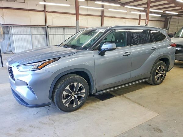 2020 TOYOTA HIGHLANDER — DSFA — Front 3/4