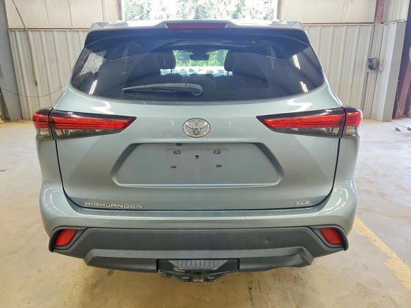 2020 TOYOTA HIGHLANDER XLE Nav — DIRR