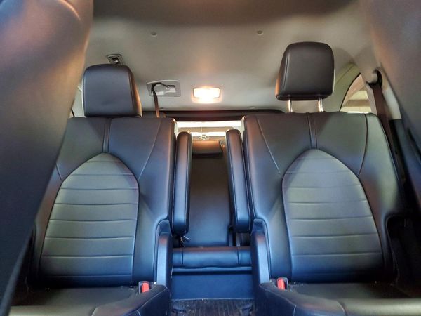 2020 TOYOTA HIGHLANDER XLE Nav — SUVN