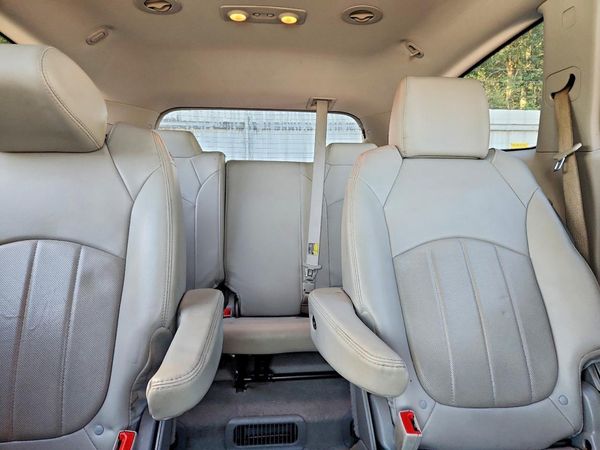 2015 TOYOTA RAV4 — SUVN