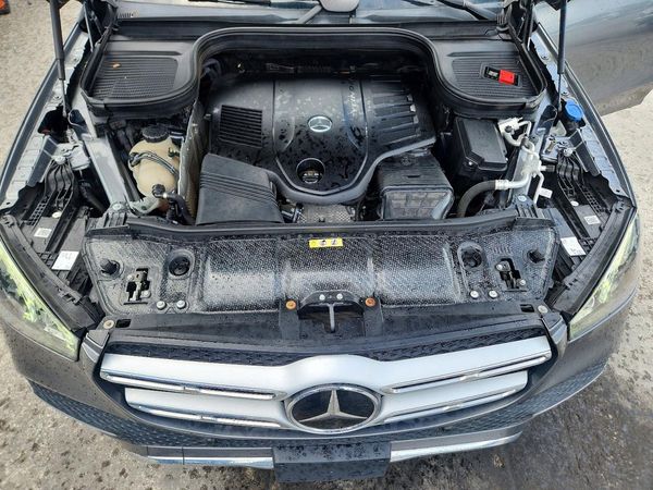2022 MERCEDES-BENZ GLE GLE450 4MATIC — Engine bay