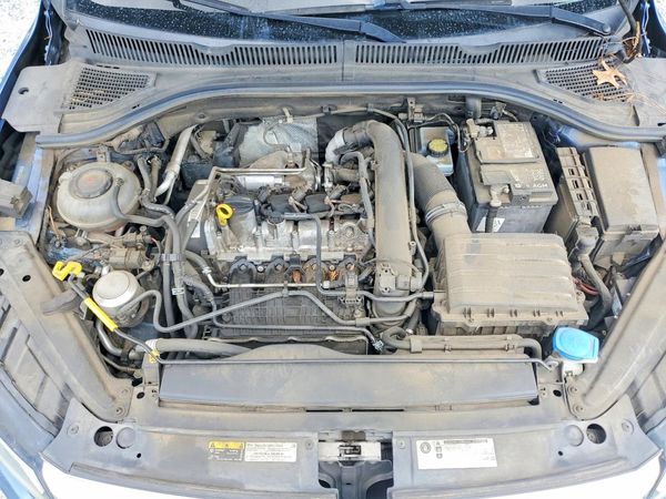 2019 VOLKSWAGEN JETTA S, SE, R-Line — Engine bay