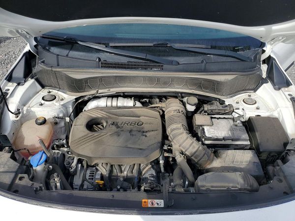 2021 KIA SELTOS SX — Engine bay