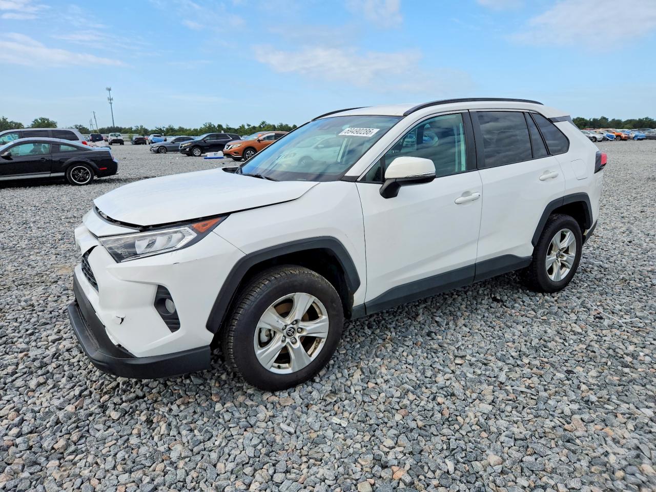 2021 TOYOTA RAV4 XLE